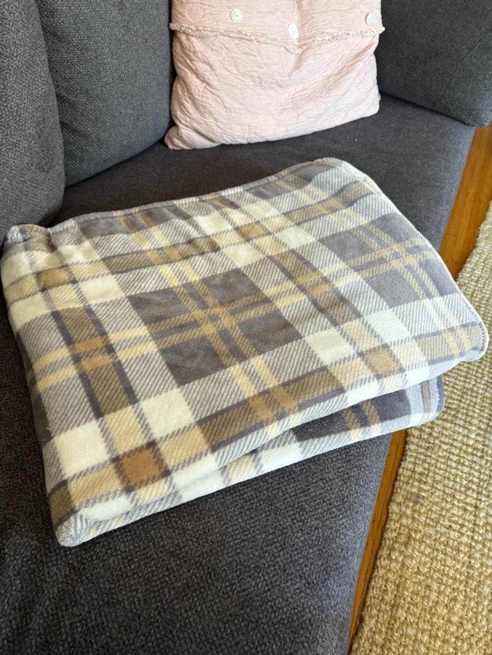 Vera Bradley Plush Plaid Throw Blanket in Gray and Beige